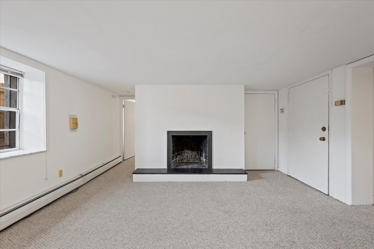 343 Denniston  Apt.10