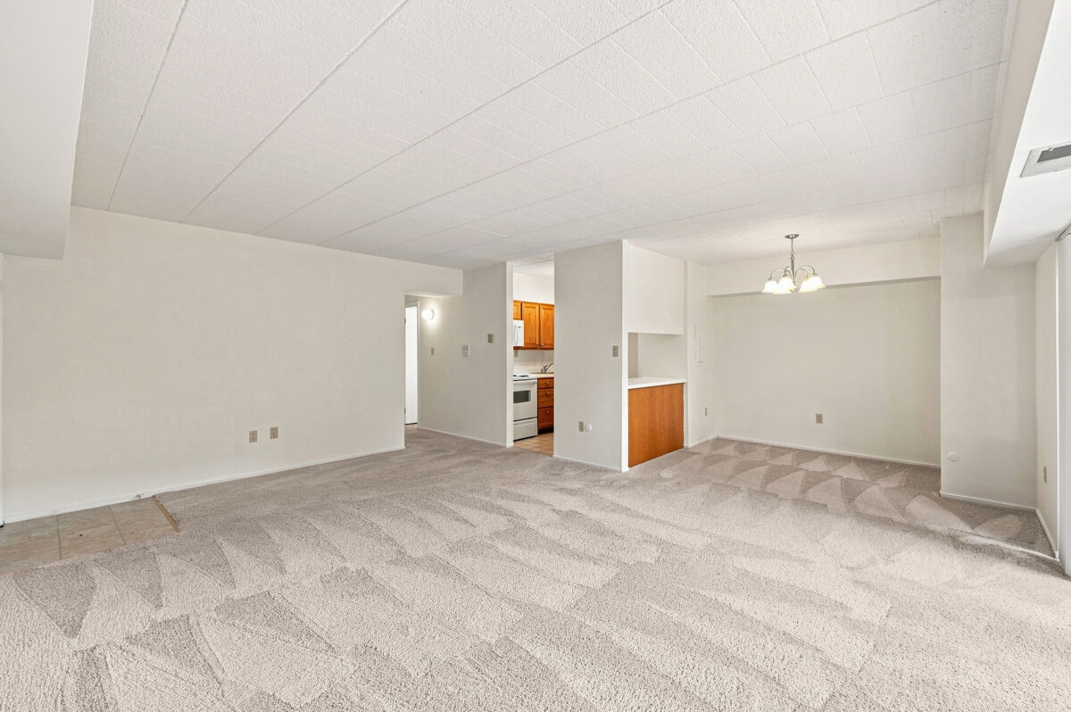 Apt. 206